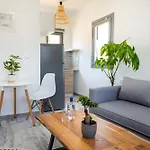 East Coast Апартаменты *