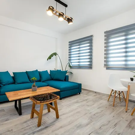 East Coast Apartment *