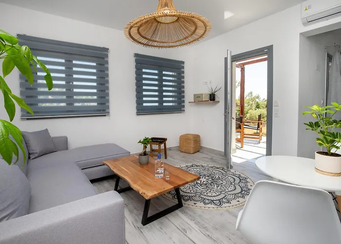 East Coast Apartment *